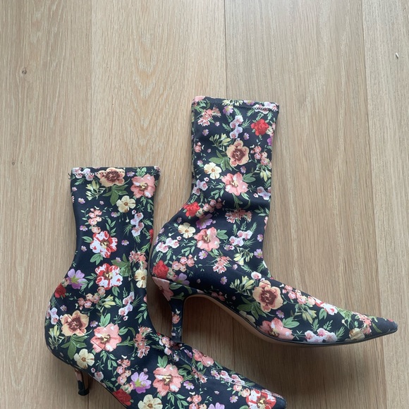 Zara floral sock boots - Picture 2 of 6
